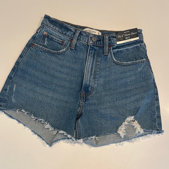 Abercrombie high rise denim shorts “the 4” mom short” size 26 curve love - Picture 3 of 9